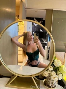 molly_v