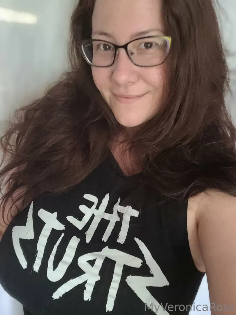 Myveronicarosschat leaked photo 16398411