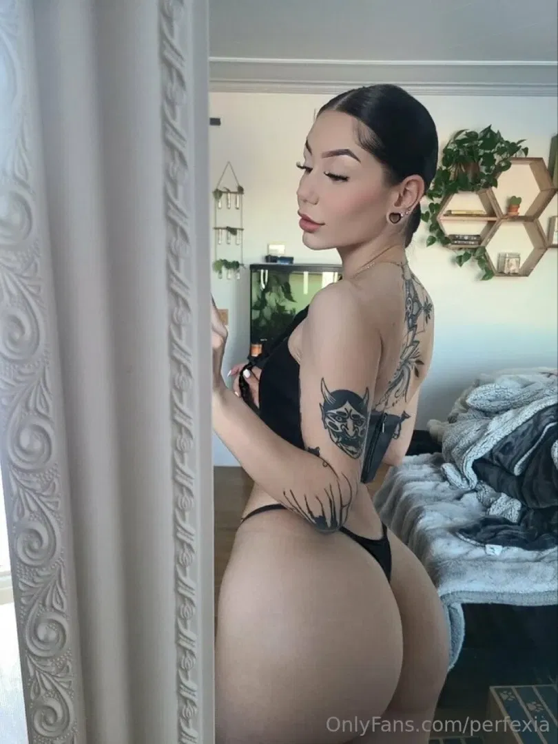 perfexia Leaked photo 16304172 - Leakedzone