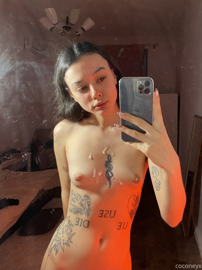 Coconeyx a stolen moment of intimacy