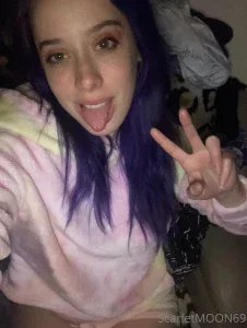 scarletmoon69