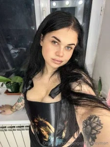 angelinaloveyman