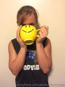 ashleyfeelinfree