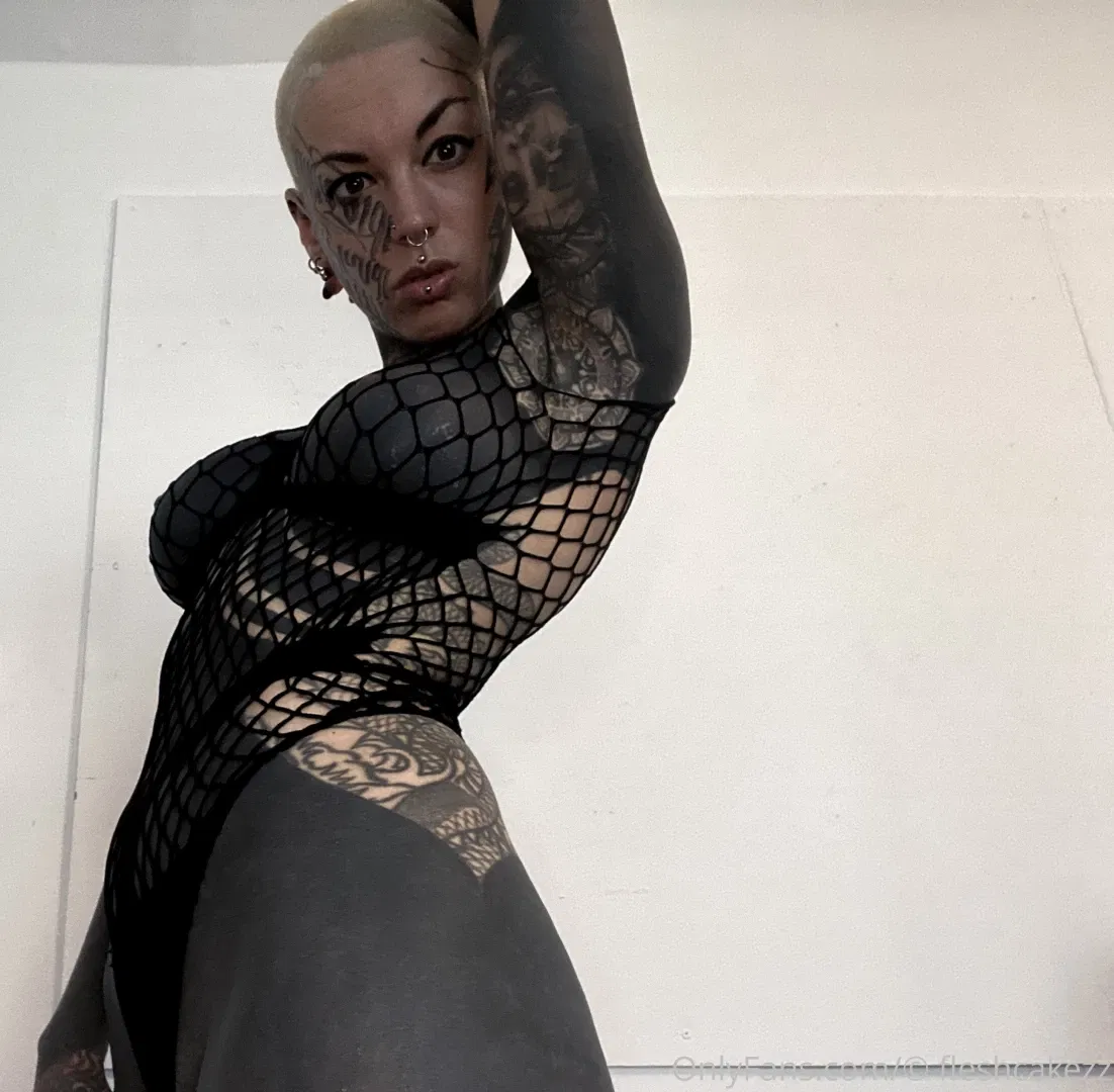 fleshcakez Nude photo 18780153