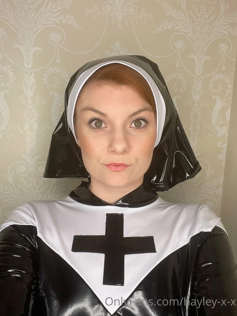 hayley-x-x