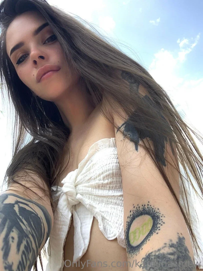 karolina_mew