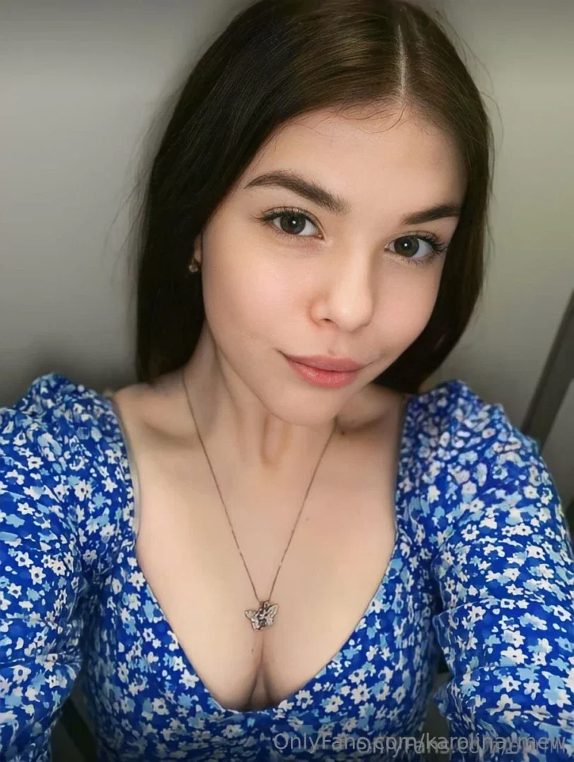 karolina_mew