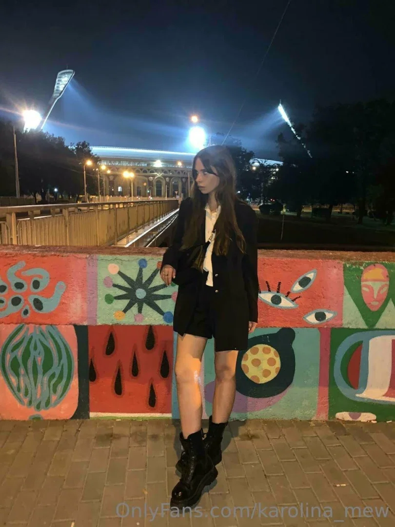 karolina_mew