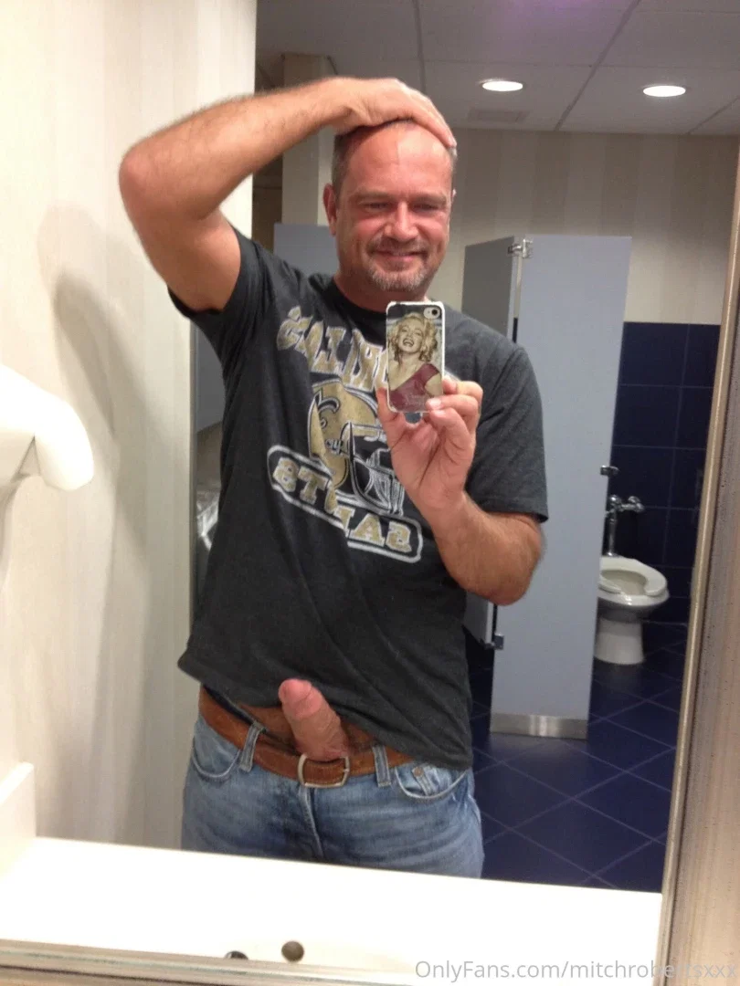 mitchrobertsxxx