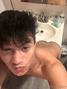 pr3ttyb0yt0y
