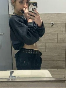 s3xyb3b3