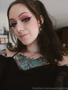 squishygothgf