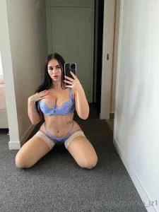 izzyisveryspicy