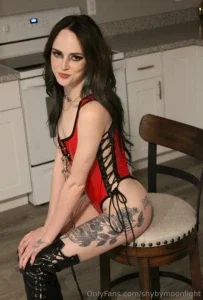 shybymoonlight