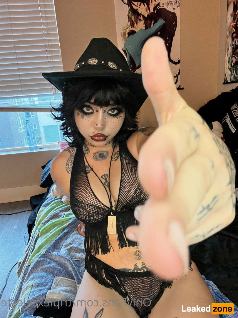 💋 Celeste 🖤 ( triplexceleste ) OnlyFans leaked photo 14821887 on ...