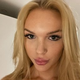 💋 Luna 💖 ( tslunaa ) OnlyFans videos on Leakedzone