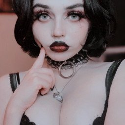 Queen Nephilim