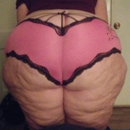 💋 The Crimson Mommy ( thecrimsonmommy ) OnlyFans leaked video ...