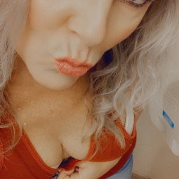 💋 Cougar MOMMY ( call-me-horny ) OnlyFans videos on Leakedzone