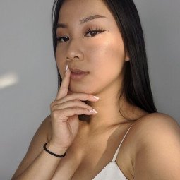 💋 𝒢𝑜𝒹𝒹𝑒𝓈𝓈 𝑀𝑒𝒾 𝐹𝓇𝑒𝑒 ( worshipmei ) model OnlyFans on ...