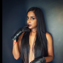 The Queen Trish ( thequeentrish ) OnlyFans Hot Videos