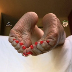 Sexitoes1 ♡ Wrinkled soles 👑 ( sexitoes1 ) OnlyFans Hot Photos ...