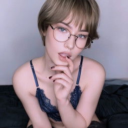 💋 🌷Elin VIP🌷18 y.o. PETITE virgin🍓 ( elin_sexy1 ) OnlyFans ...