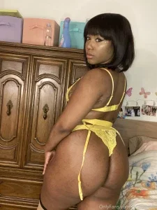 damnchanell Leaked photo 18617804 - Leakedzone