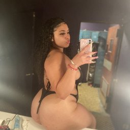 💋 Alii mh'👸🏻💰 ( aliimosthated ) model OnlyFans on Leakedzone